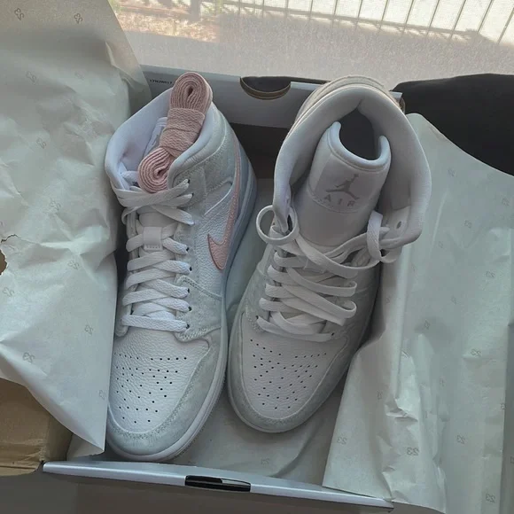 Air Jordan 1 mid SE - Picture 6 of 6